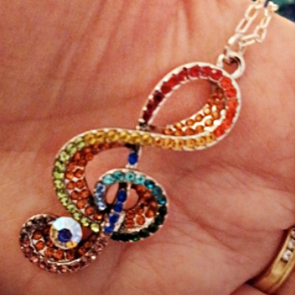 NWOT Gorgeous Rainbow Rhinestone Silvertone G Clef necklace - Picture 6 of 8